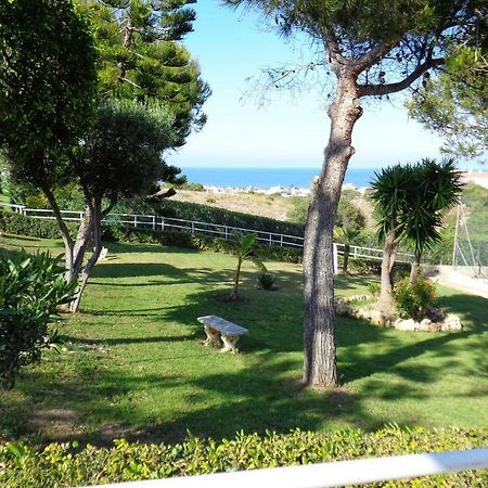 Апартаменты Residencial Torrealmar Con Vistas Торевьиа Экстерьер фото