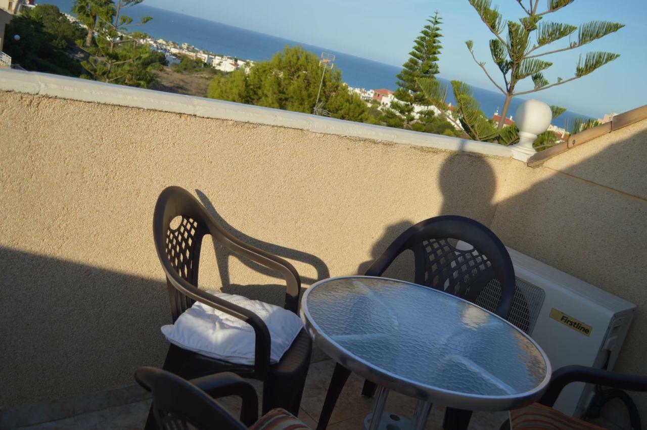 Апартаменты Residencial Torrealmar Con Vistas Торевьиа Экстерьер фото